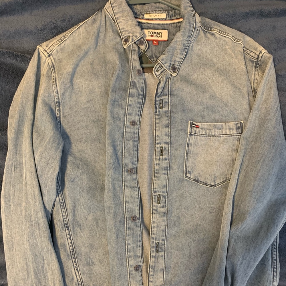 Tommy Hilfiger button down shirt